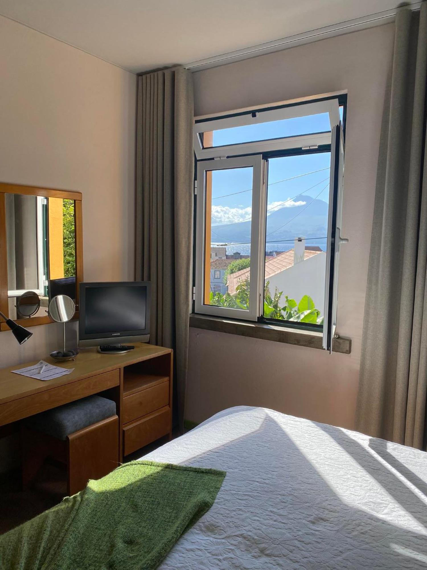Hospedaria Verdemar Horta  Extérieur photo